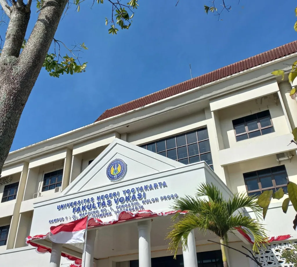 Gedung Utama Vokasi UNY Kampus Kulon Progo